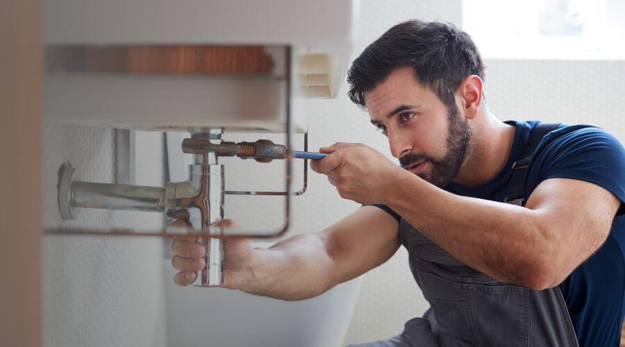 Expert burst pipe repair services in Dakota, IL
